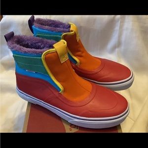NEW Vans Slip-on Hi Terrain V MTE Colorblock Rainbow Boot Size 7Y US Snow Winter